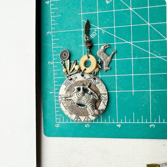 Vintage Mixed Metal Tone Zebra African Safari Brooch Pin Large Dangles - Picture 5 of 6